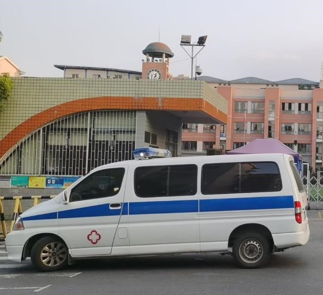 襄垣救护车出租护送骨折病人一公里多少钱